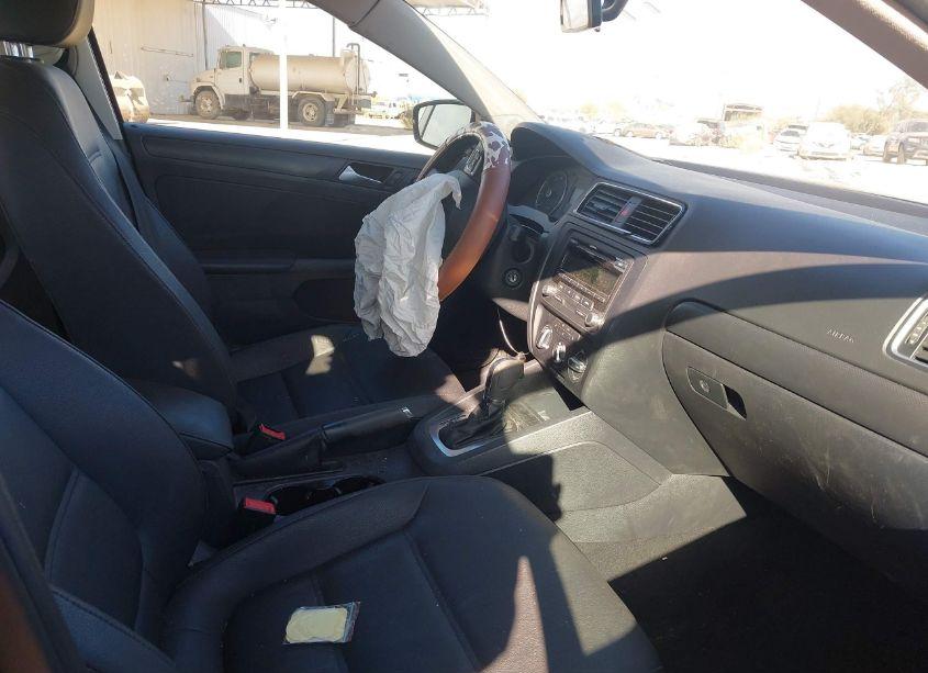 Photo 5 of 2012 Volkswagen Jetta 2.5L SE (VIN 3VWDP7AJ5CM451212)