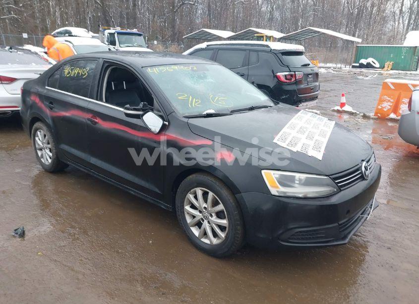 2013 Volkswagen Jetta 2.5L SE (VIN 3VWDP7AJ5DM214107) main photo