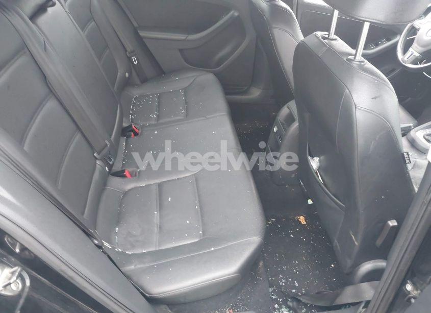 Photo 8 of 2013 Volkswagen Jetta 2.5L SE (VIN 3VWDP7AJ5DM214107)