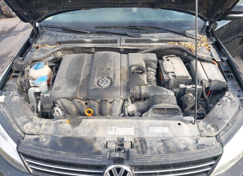 Photo 10 of 2013 Volkswagen Jetta 2.5L SE (VIN 3VWDP7AJ5DM217864)