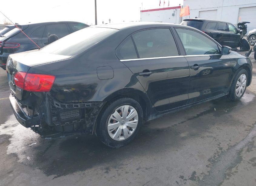 Photo 4 of 2013 Volkswagen Jetta 2.5L SE (VIN 3VWDP7AJ5DM217864)