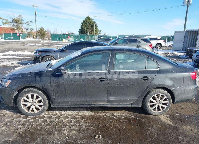 Photo 15 of 2013 Volkswagen Jetta 2.5L SE (VIN 3VWDP7AJ5DM256972)