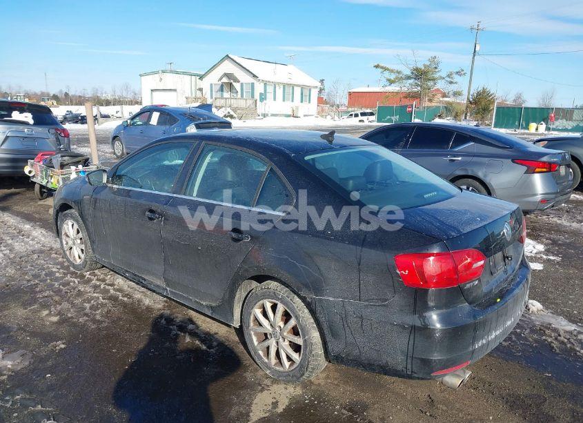 Photo 3 of 2013 Volkswagen Jetta 2.5L SE (VIN 3VWDP7AJ5DM256972)