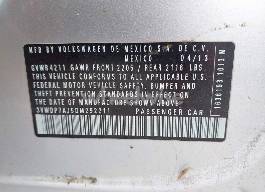 Photo 9 of 2013 Volkswagen Jetta 2.5L SE (VIN 3VWDP7AJ5DM292211)