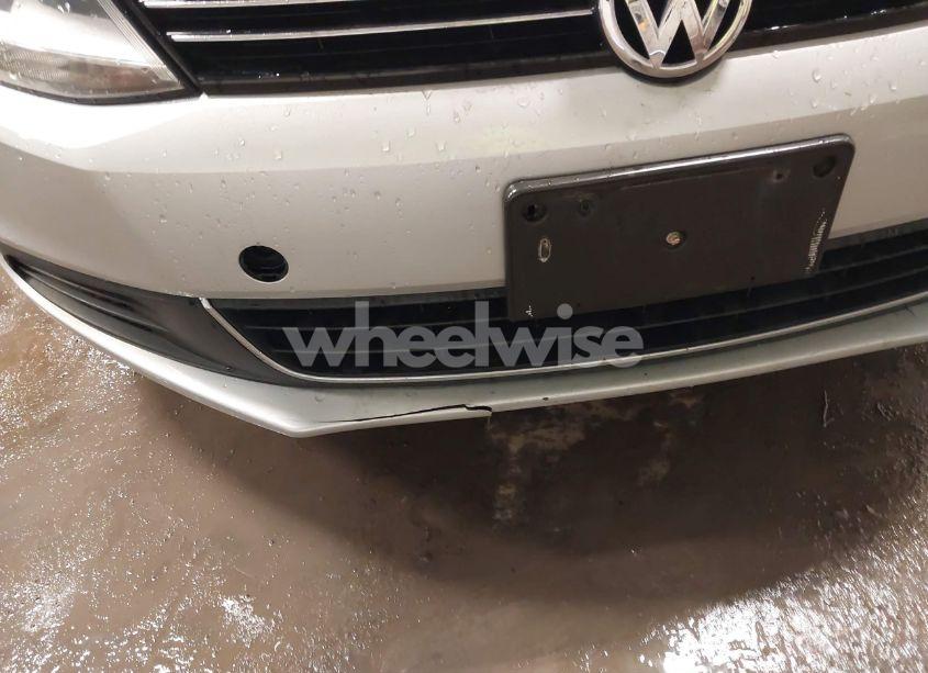 Photo 6 of 2013 Volkswagen Jetta 2.5L SE (VIN 3VWDP7AJ5DM372382)