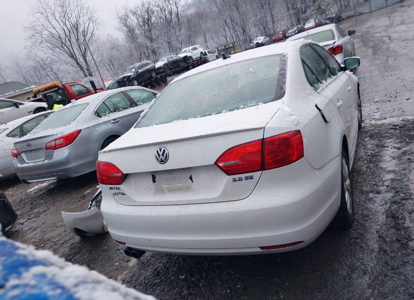 Photo 16 of 2013 Volkswagen Jetta 2.5L SE (VIN 3VWDP7AJ5DM423251)