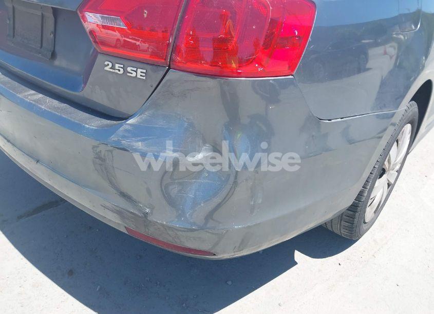 Photo 12 of 2013 Volkswagen Jetta 2.5L SE (VIN 3VWDP7AJ5DM435769)