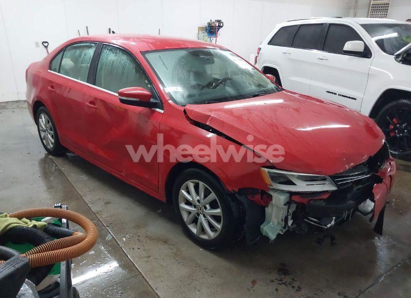 2013 Volkswagen Jetta 2.5L SE (VIN 3VWDP7AJ5DM445797) main photo