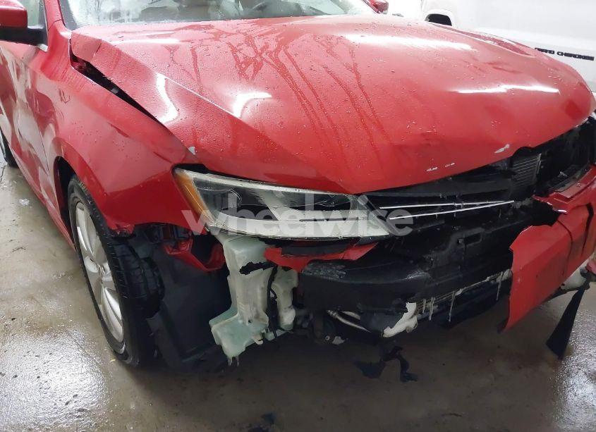 Photo 6 of 2013 Volkswagen Jetta 2.5L SE (VIN 3VWDP7AJ5DM445797)