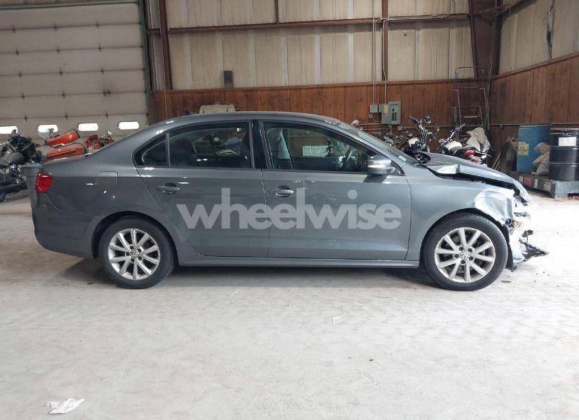 Photo 14 of 2012 Volkswagen Jetta 2.5L SE (VIN 3VWDP7AJ6CM065513)
