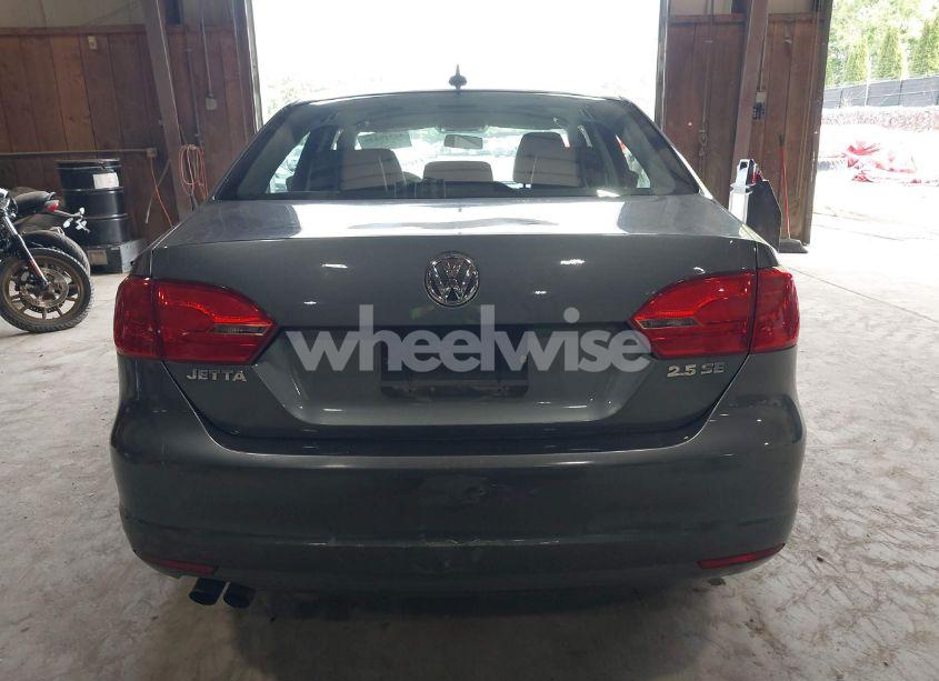 Photo 17 of 2012 Volkswagen Jetta 2.5L SE (VIN 3VWDP7AJ6CM065513)