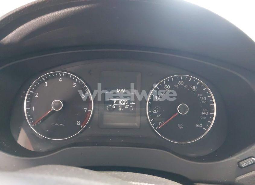 Photo 7 of 2012 Volkswagen Jetta 2.5L SE (VIN 3VWDP7AJ6CM065513)