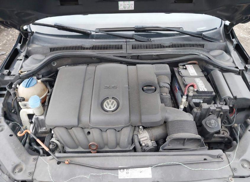 Photo 10 of 2012 Volkswagen Jetta 2.5L SE (VIN 3VWDP7AJ6CM066774)