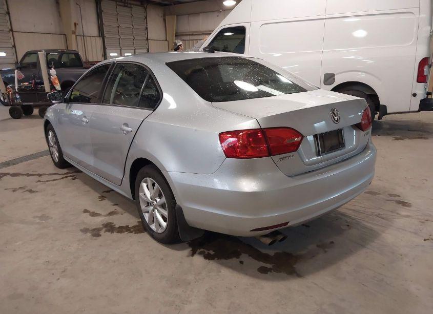 Photo 3 of 2012 Volkswagen Jetta 2.5L SE (VIN 3VWDP7AJ6CM078228)
