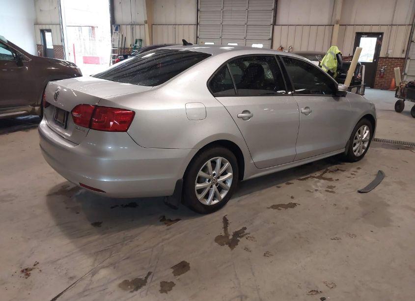 Photo 4 of 2012 Volkswagen Jetta 2.5L SE (VIN 3VWDP7AJ6CM078228)
