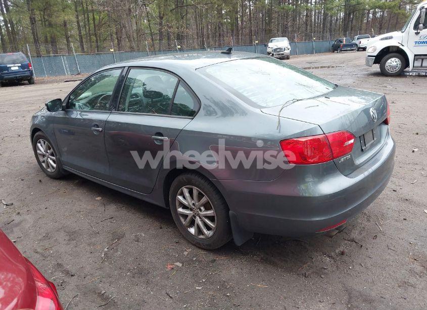 Photo 3 of 2012 Volkswagen Jetta 2.5L SE (VIN 3VWDP7AJ6CM079024)