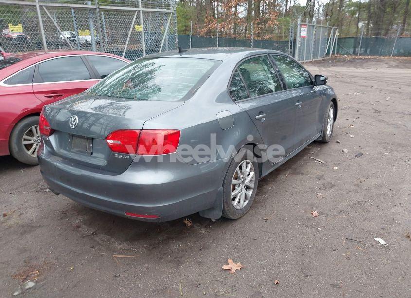 Photo 4 of 2012 Volkswagen Jetta 2.5L SE (VIN 3VWDP7AJ6CM079024)