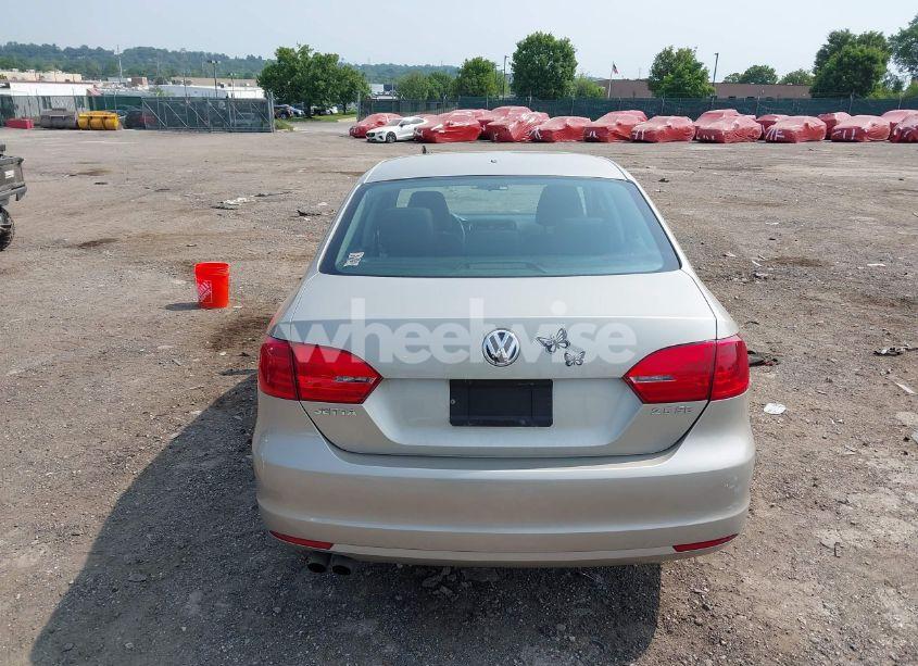 Photo 17 of 2012 Volkswagen Jetta 2.5L SE (VIN 3VWDP7AJ6CM127542)