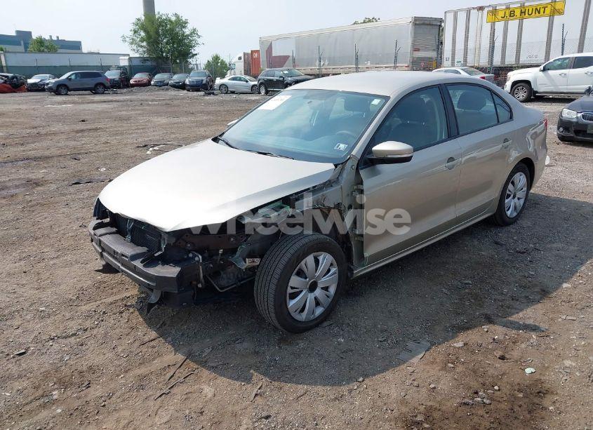 Photo 2 of 2012 Volkswagen Jetta 2.5L SE (VIN 3VWDP7AJ6CM127542)