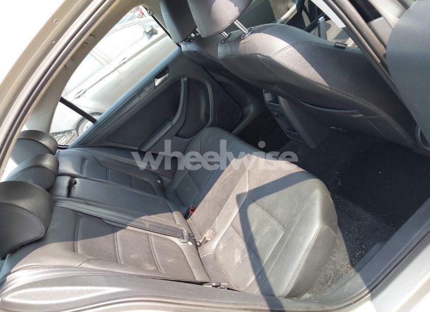 Photo 8 of 2012 Volkswagen Jetta 2.5L SE (VIN 3VWDP7AJ6CM127542)