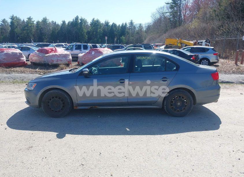 Photo 12 of 2012 Volkswagen Jetta 2.5L SE (VIN 3VWDP7AJ6CM304557)