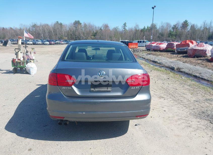 Photo 15 of 2012 Volkswagen Jetta 2.5L SE (VIN 3VWDP7AJ6CM304557)