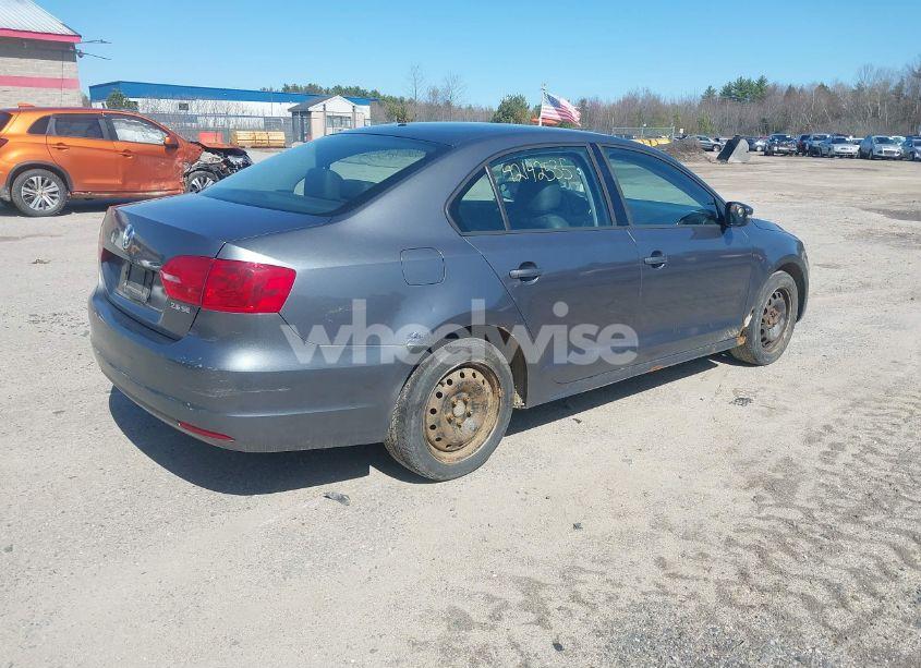 Photo 4 of 2012 Volkswagen Jetta 2.5L SE (VIN 3VWDP7AJ6CM304557)