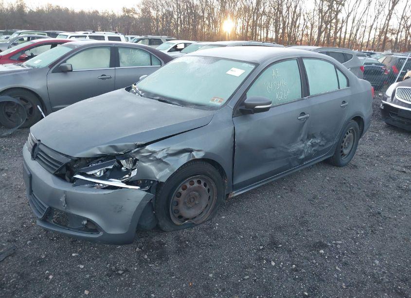 Photo 2 of 2012 Volkswagen Jetta 2.5L SE (VIN 3VWDP7AJ6CM338952)