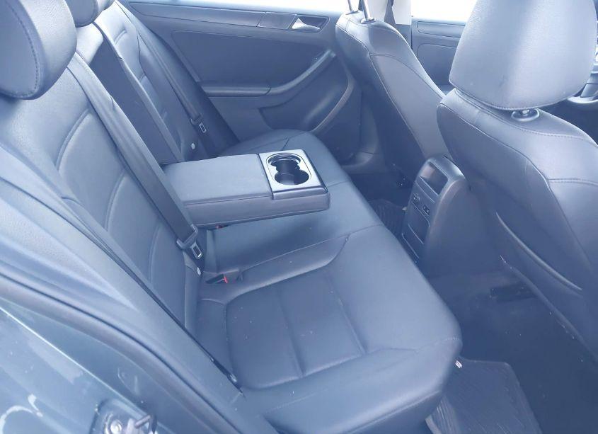 Photo 8 of 2012 Volkswagen Jetta 2.5L SE (VIN 3VWDP7AJ6CM338952)