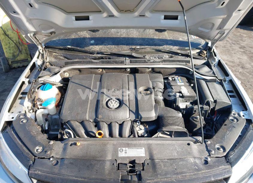 Photo 10 of 2012 Volkswagen Jetta 2.5L SE (VIN 3VWDP7AJ6CM349398)