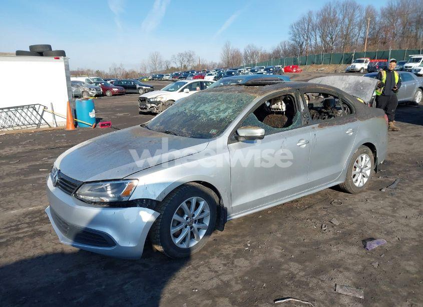 Photo 2 of 2012 Volkswagen Jetta 2.5L SE (VIN 3VWDP7AJ6CM349398)