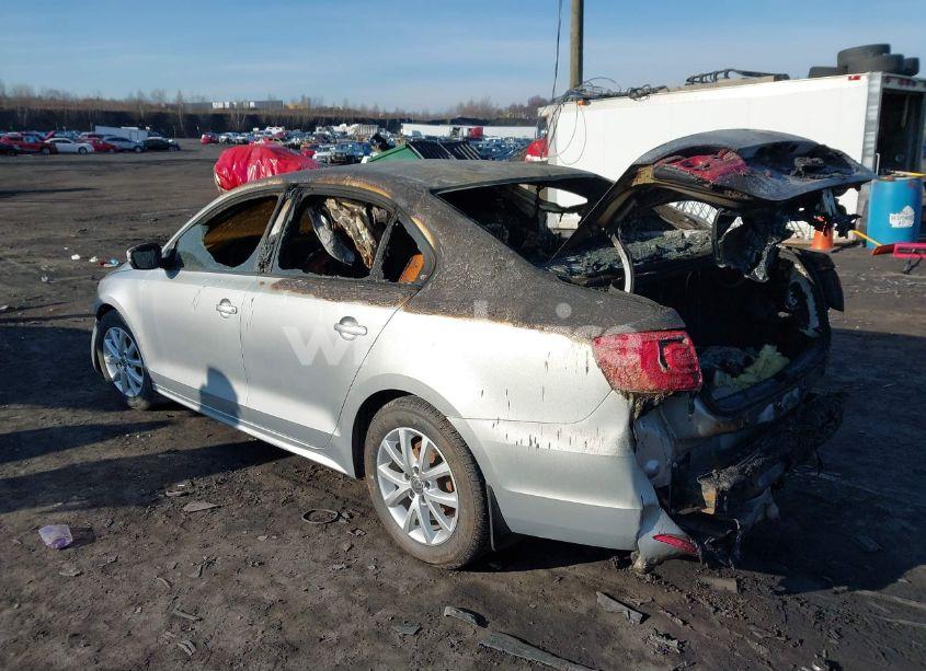 Photo 3 of 2012 Volkswagen Jetta 2.5L SE (VIN 3VWDP7AJ6CM349398)