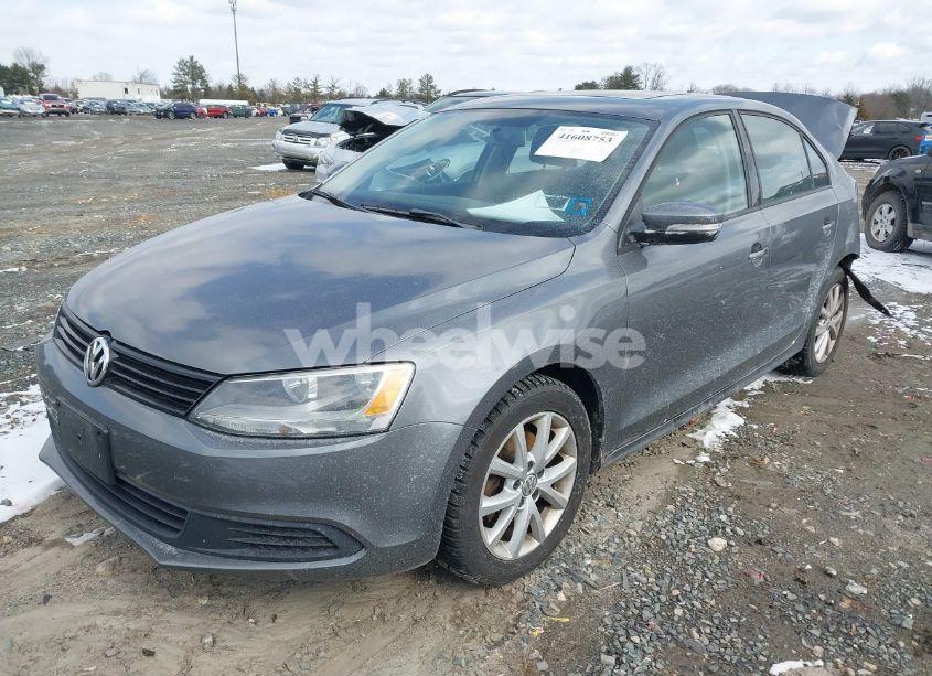 Photo 2 of 2012 Volkswagen Jetta 2.5L SE (VIN 3VWDP7AJ6CM356433)