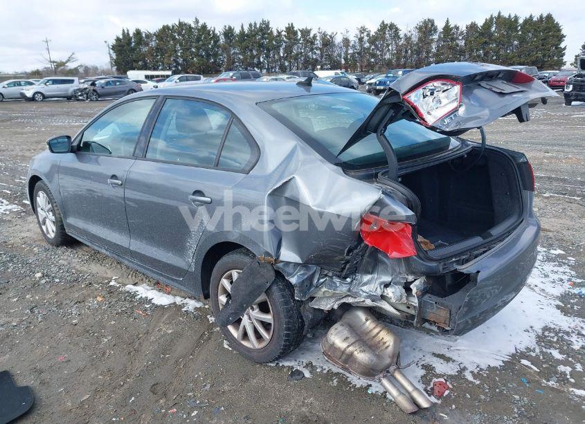 Photo 3 of 2012 Volkswagen Jetta 2.5L SE (VIN 3VWDP7AJ6CM356433)