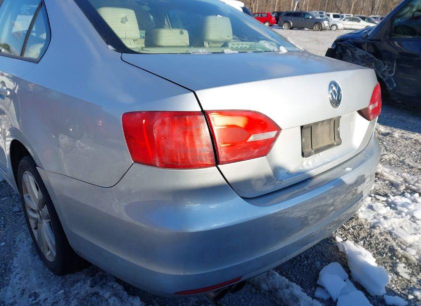 Photo 16 of 2012 Volkswagen Jetta 2.5L SE (VIN 3VWDP7AJ6CM379338)