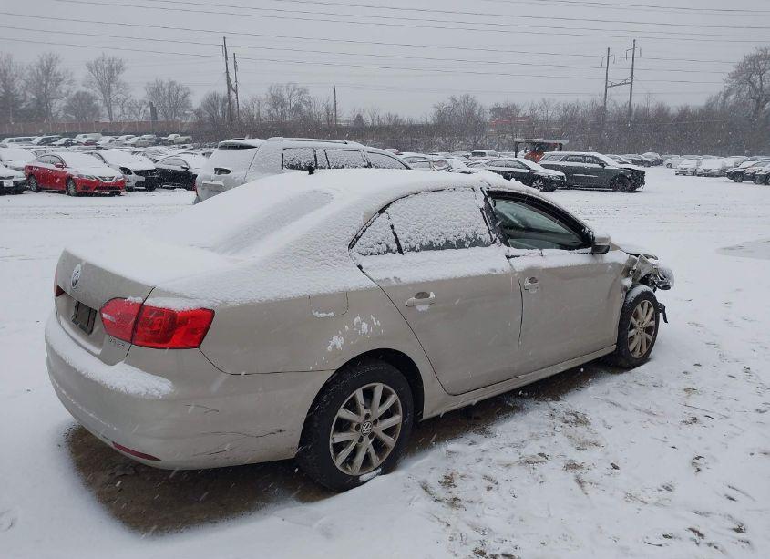Photo 4 of 2012 Volkswagen Jetta 2.5L SE (VIN 3VWDP7AJ6CM459478)