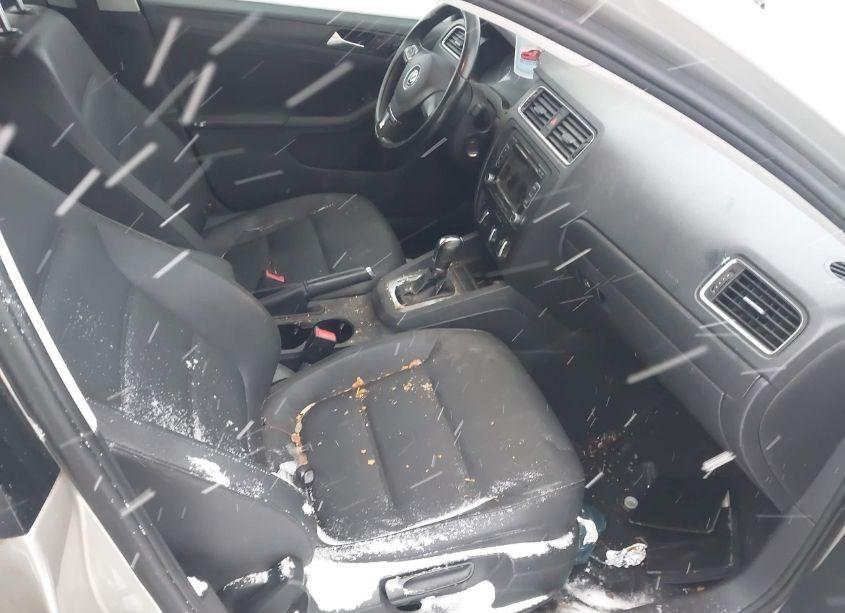 Photo 5 of 2012 Volkswagen Jetta 2.5L SE (VIN 3VWDP7AJ6CM459478)
