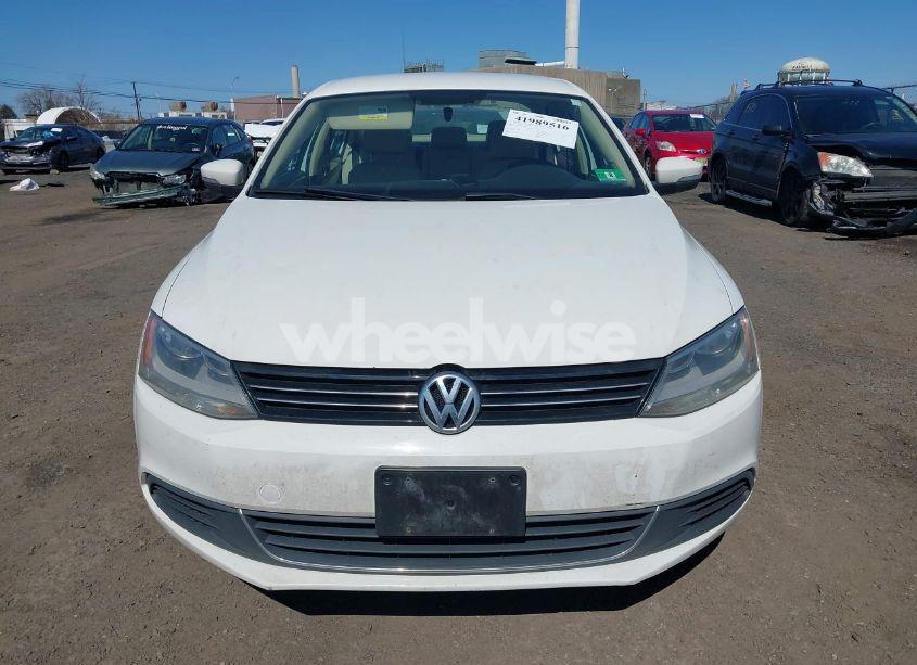 Photo 12 of 2013 Volkswagen Jetta 2.5L SE (VIN 3VWDP7AJ6DM200247)