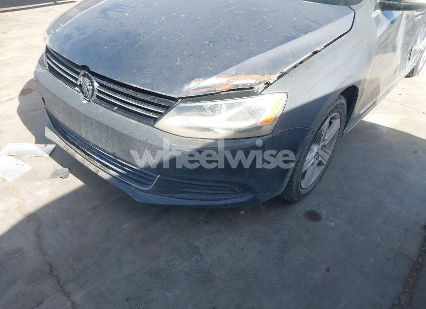 Photo 12 of 2013 Volkswagen Jetta 2.5L SE (VIN 3VWDP7AJ6DM210776)