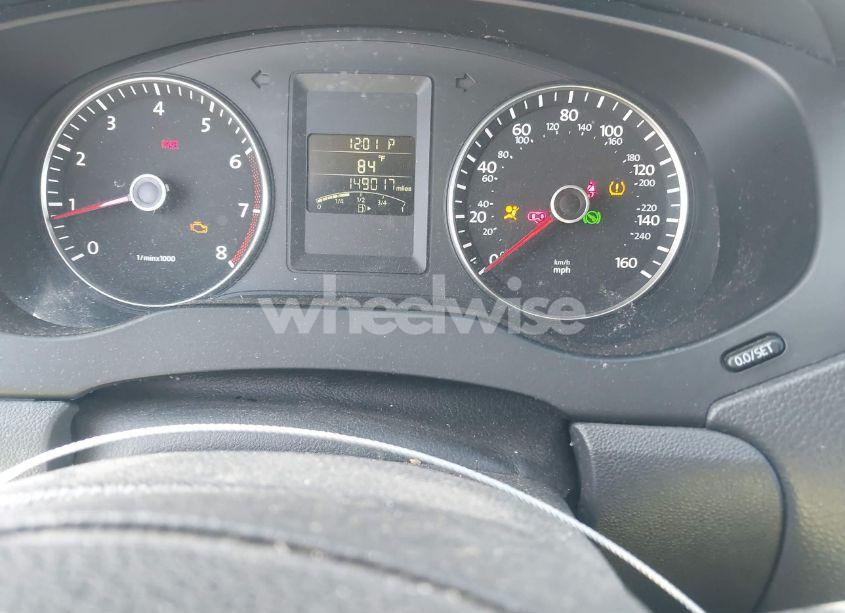 Photo 7 of 2013 Volkswagen Jetta 2.5L SE (VIN 3VWDP7AJ6DM210776)