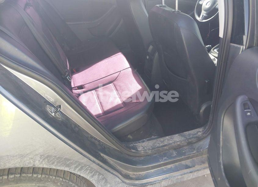 Photo 8 of 2013 Volkswagen Jetta 2.5L SE (VIN 3VWDP7AJ6DM210776)