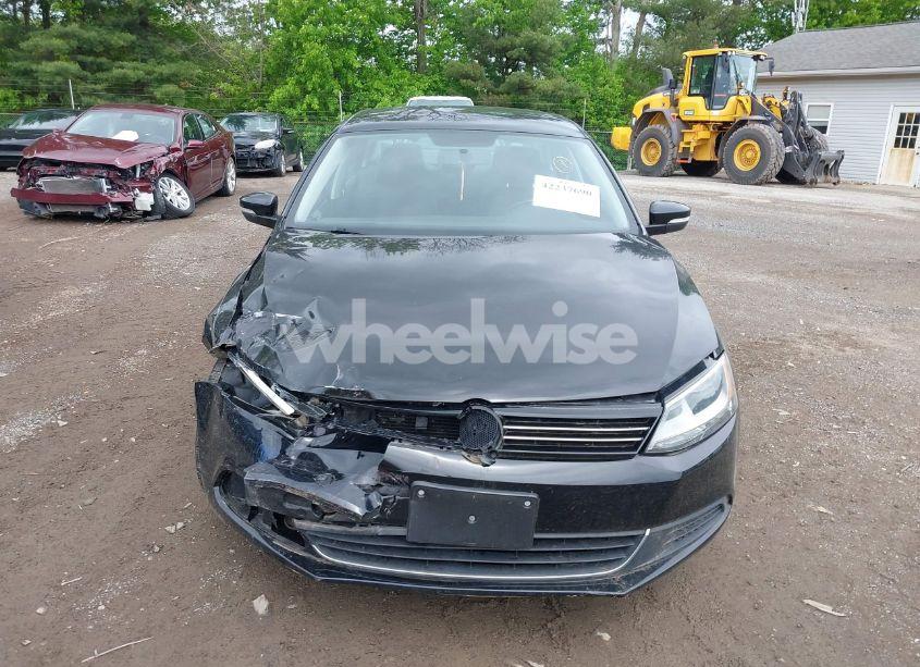 Photo 12 of 2013 Volkswagen Jetta 2.5L SE (VIN 3VWDP7AJ6DM353839)