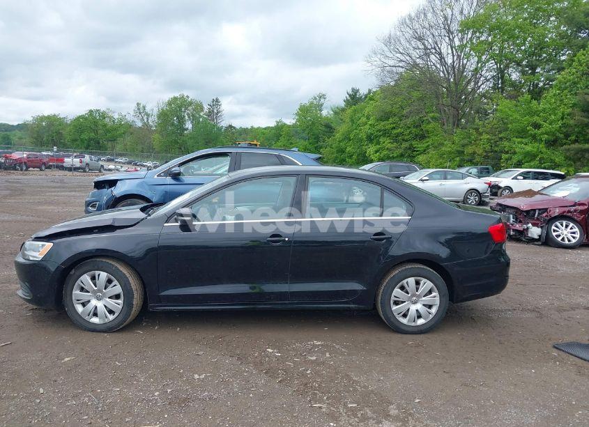 Photo 14 of 2013 Volkswagen Jetta 2.5L SE (VIN 3VWDP7AJ6DM353839)