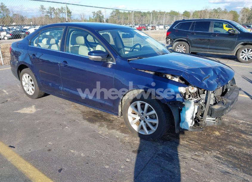 2013 Volkswagen Jetta 2.5L SE (VIN 3VWDP7AJ6DM367563) main photo