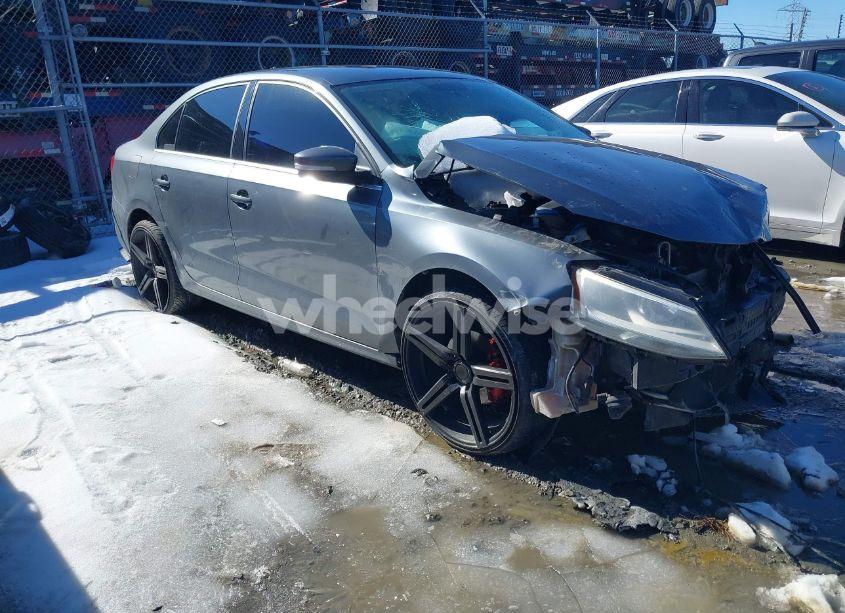 2013 Volkswagen Jetta 2.5L SE (VIN 3VWDP7AJ6DM382774) main photo