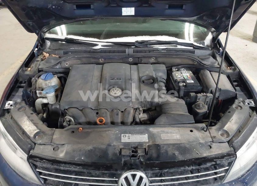 Photo 10 of 2013 Volkswagen Jetta 2.5L SE (VIN 3VWDP7AJ6DM400383)