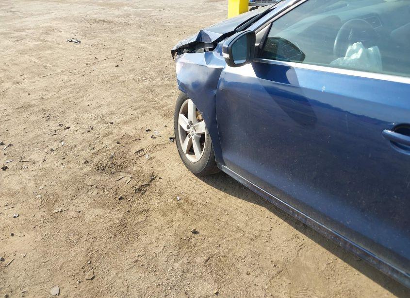 Photo 6 of 2013 Volkswagen Jetta SE (VIN 3VWDP7AJ6DM409021)