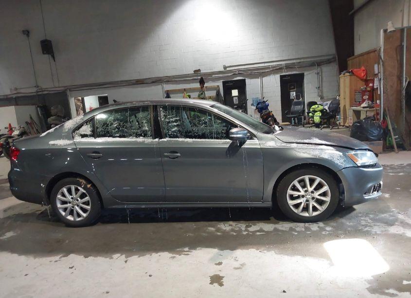 Photo 13 of 2013 Volkswagen Jetta 2.5L SE (VIN 3VWDP7AJ6DM421573)