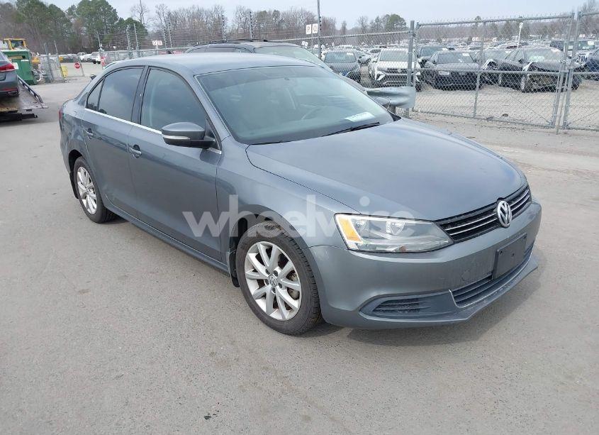 2013 Volkswagen Jetta 2.5L SE (VIN 3VWDP7AJ6DM433495) main photo