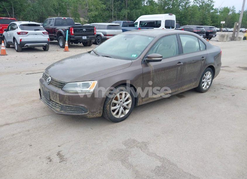 Photo 2 of 2012 Volkswagen Jetta 2.5L SE (VIN 3VWDP7AJ7CM072695)